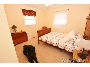 5 Oak Street Weaverville NC 28787