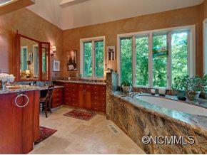 46 Lakeview Road Asheville NC 28804