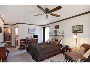 17 Inglewood Road Asheville NC 28804