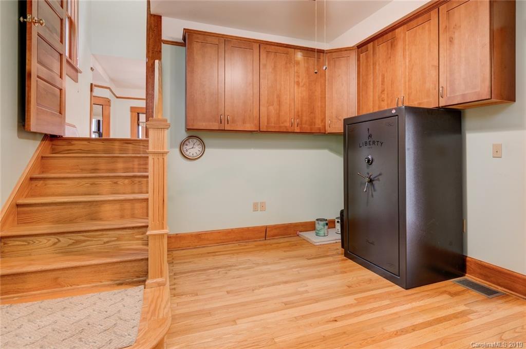 32 Tremont Street Asheville NC 28806