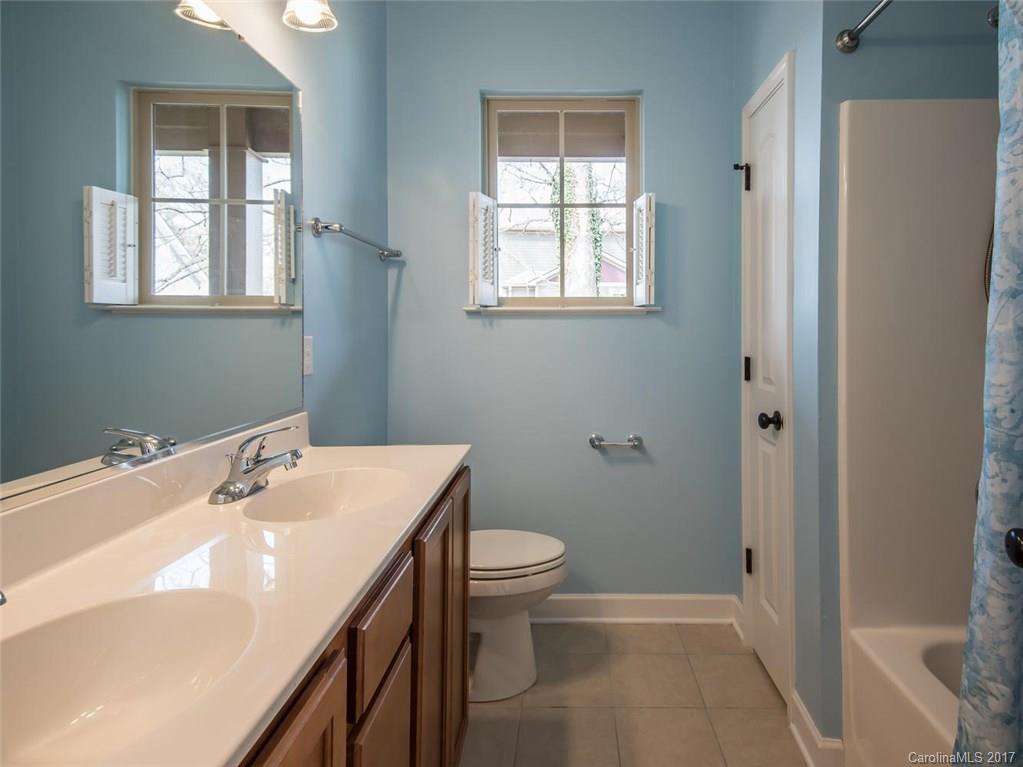14 Gracious Lane Asheville NC 28803