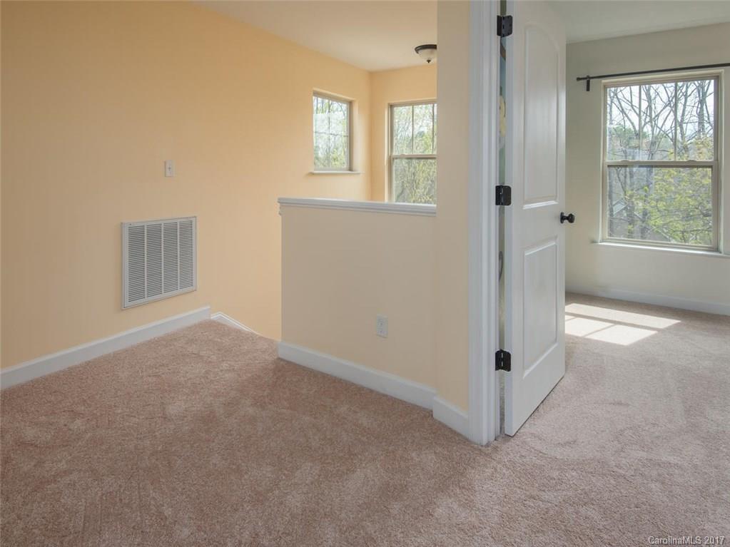 14 Gracious Lane Asheville NC 28803