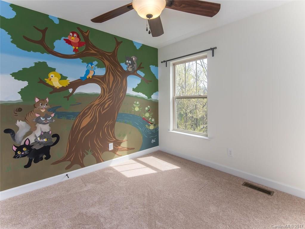 14 Gracious Lane Asheville NC 28803