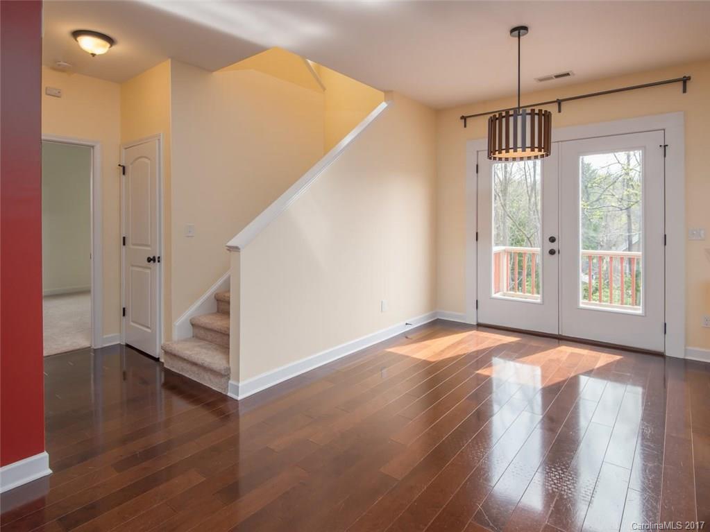 14 Gracious Lane Asheville NC 28803