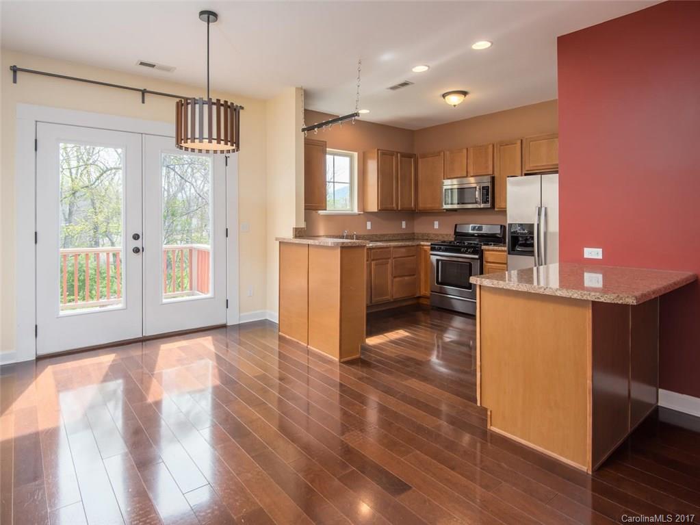 14 Gracious Lane Asheville NC 28803