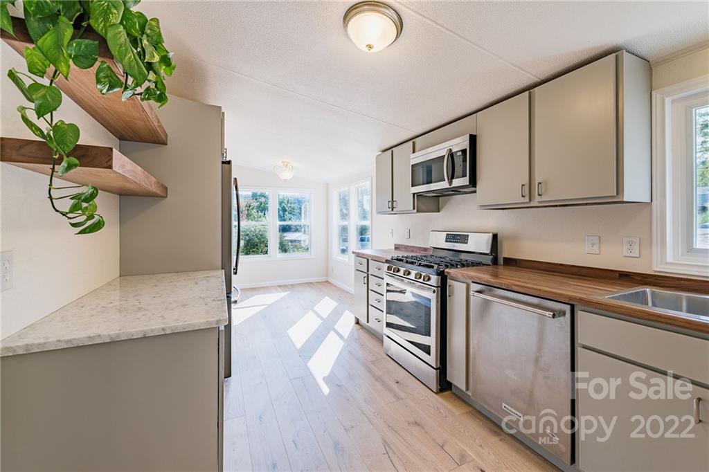 230 Magnolia Way Asheville NC 28806
