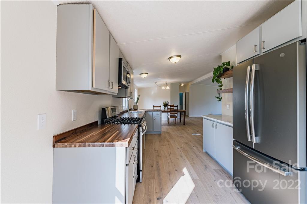 230 Magnolia Way Asheville NC 28806