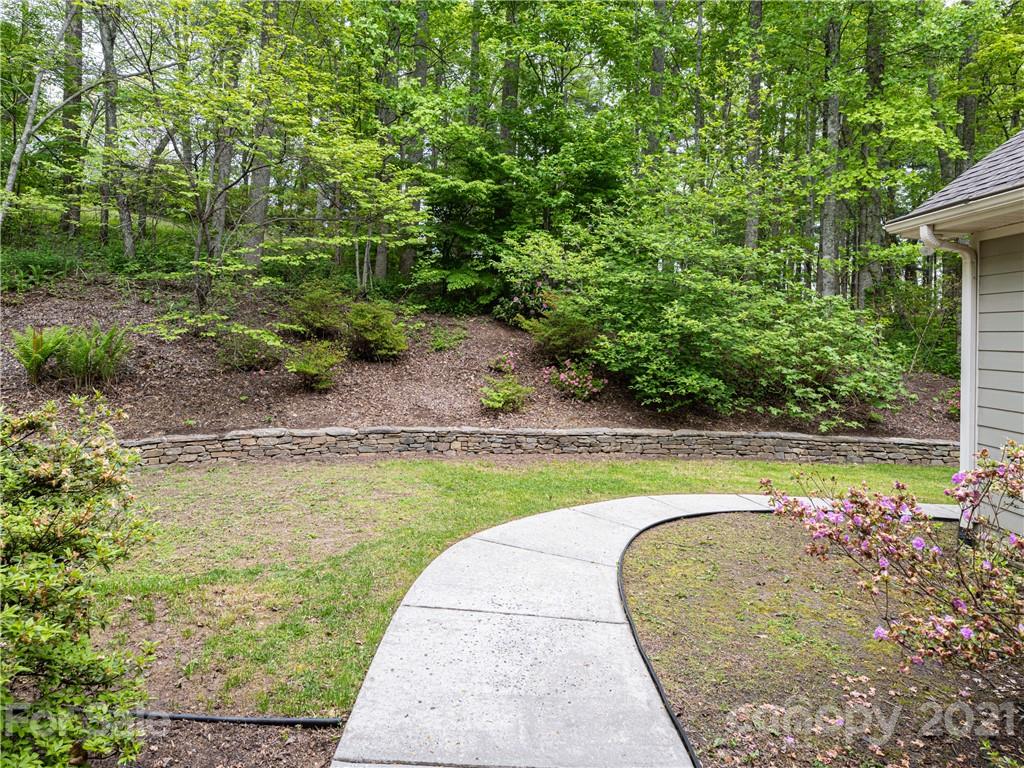 8 Big Level Drive Asheville NC 28804