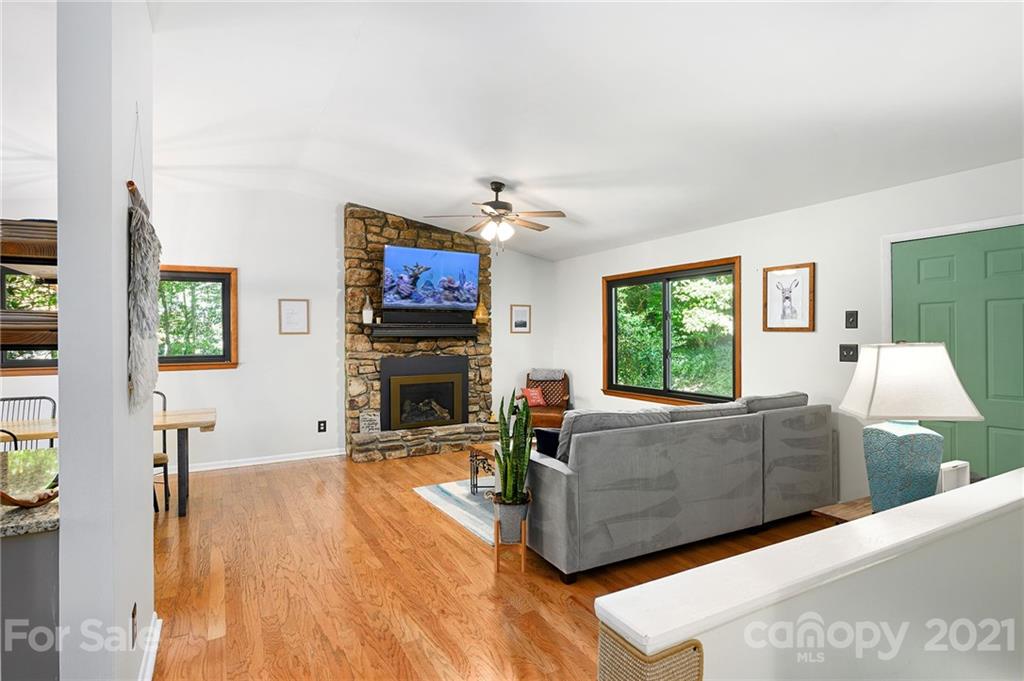 30 Whipporwill Drive Weaverville NC 28787