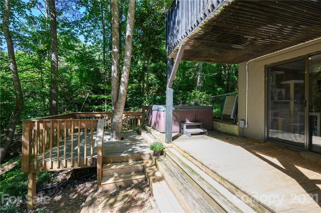 30 Whipporwill Drive Weaverville NC 28787