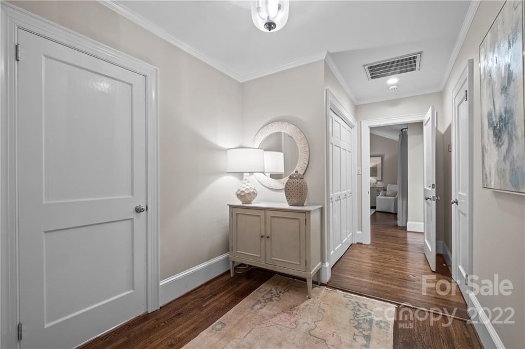 234 Fenton Place Charlotte NC 28207