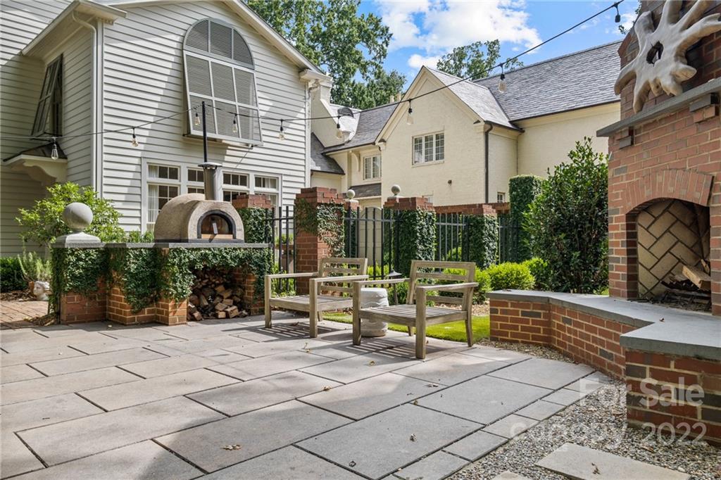 234 Fenton Place Charlotte NC 28207
