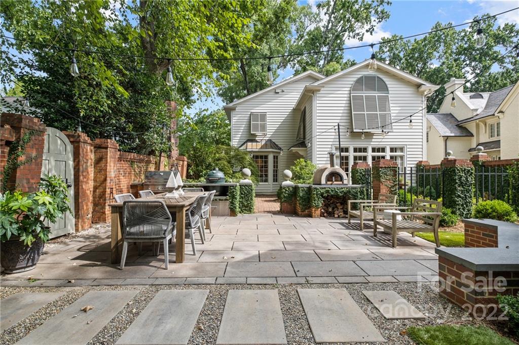 234 Fenton Place Charlotte NC 28207