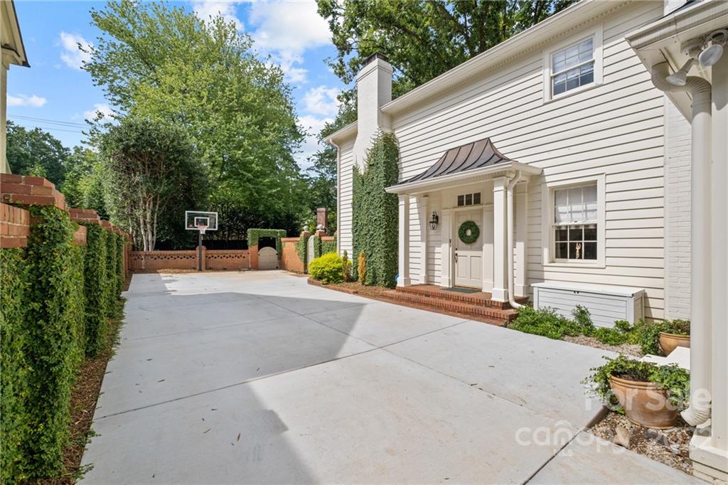 234 Fenton Place Charlotte NC 28207