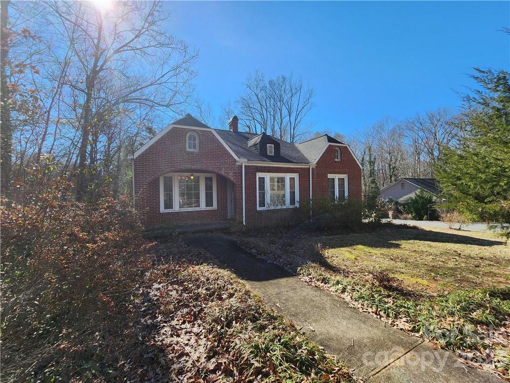 861 W Marion Street Shelby NC 28150