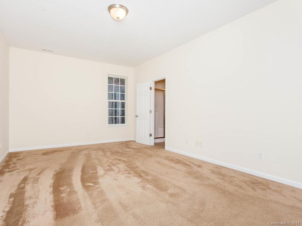 86 Hawtree Court Weaverville NC 28787