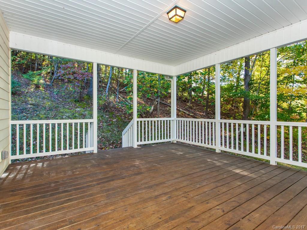 86 Hawtree Court Weaverville NC 28787