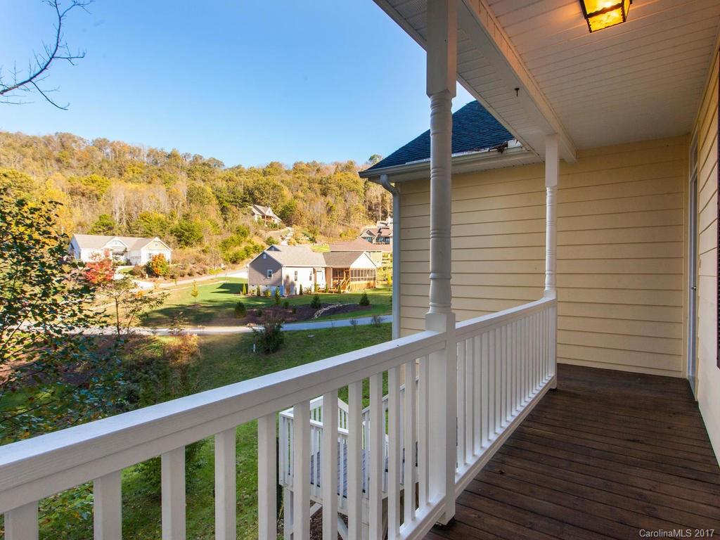 86 Hawtree Court Weaverville NC 28787