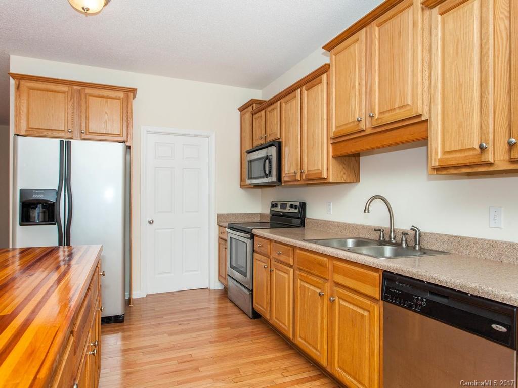 86 Hawtree Court Weaverville NC 28787