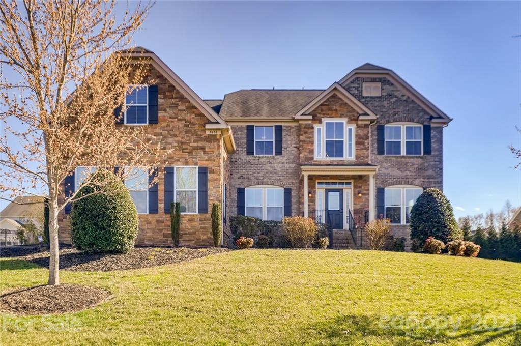 8488 Penton Place Harrisburg NC 28075