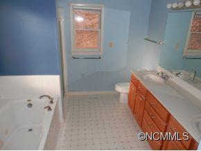 1116 High Vista Drive Mills River NC 28759