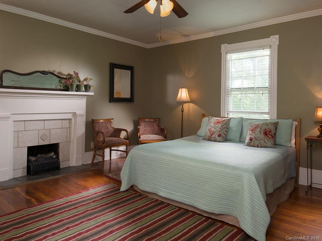 5 Woodlawn Avenue Asheville NC 28801