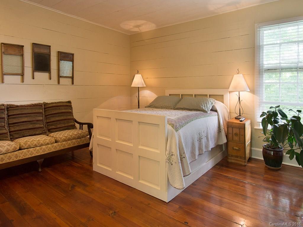 5 Woodlawn Avenue Asheville NC 28801