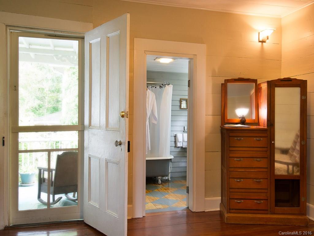 5 Woodlawn Avenue Asheville NC 28801
