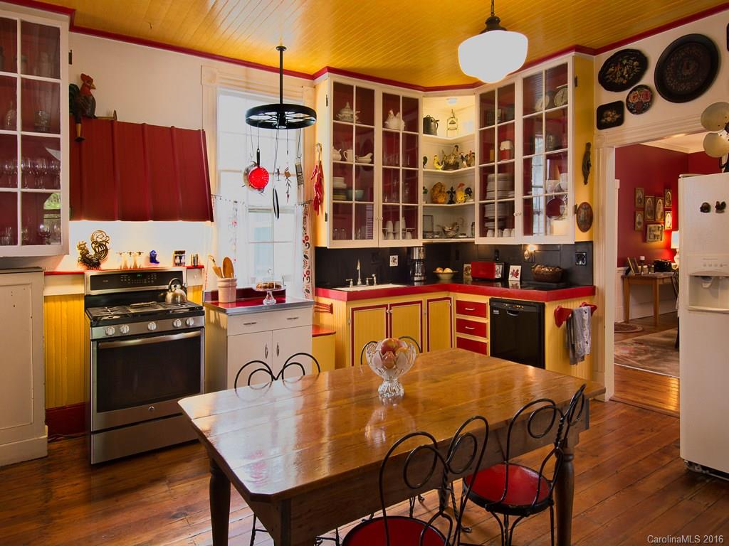 5 Woodlawn Avenue Asheville NC 28801