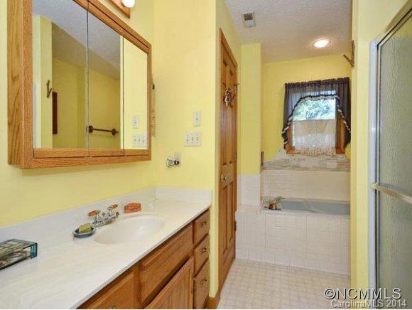 204 Vehorn Road Fairview NC 28730