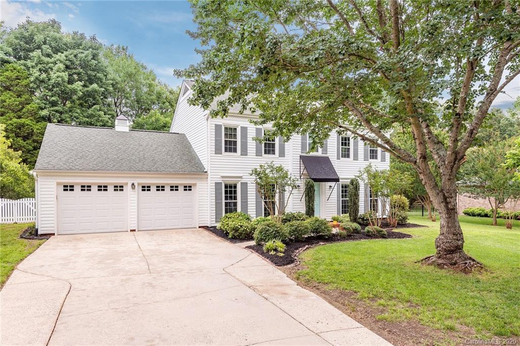 4813 Deanscroft Drive Charlotte NC 28226