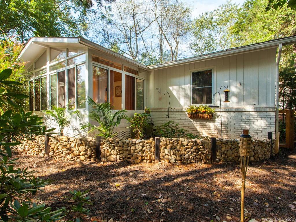 4 Revonda Drive Asheville NC 28804