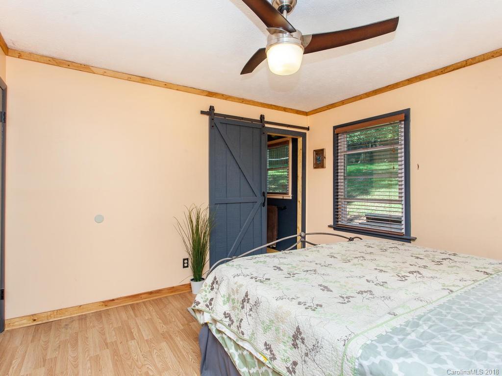 4 Revonda Drive Asheville NC 28804