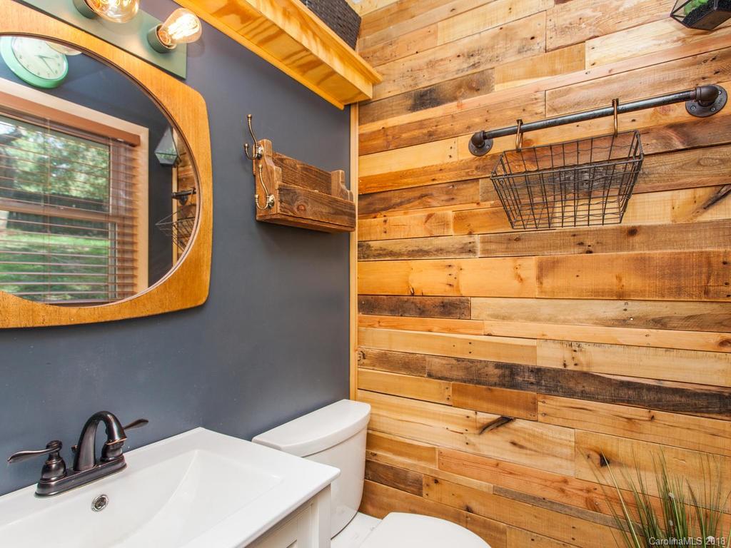 4 Revonda Drive Asheville NC 28804