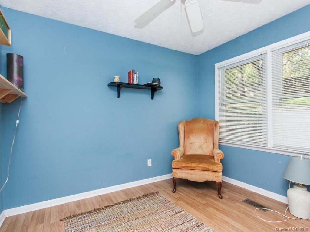4 Revonda Drive Asheville NC 28804
