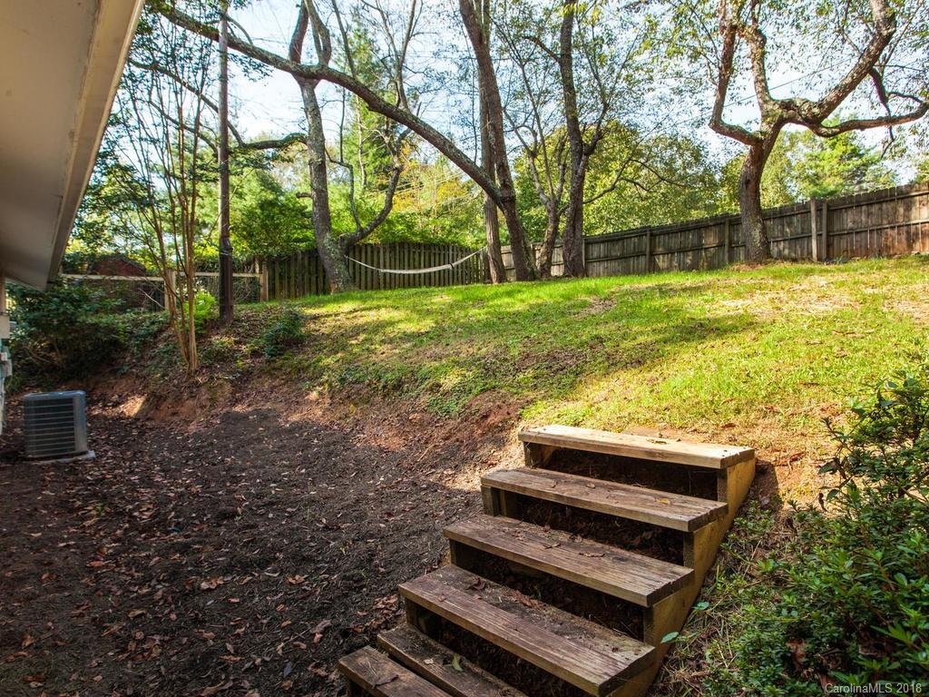 4 Revonda Drive Asheville NC 28804