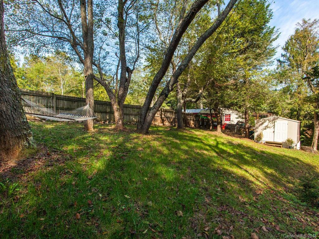 4 Revonda Drive Asheville NC 28804