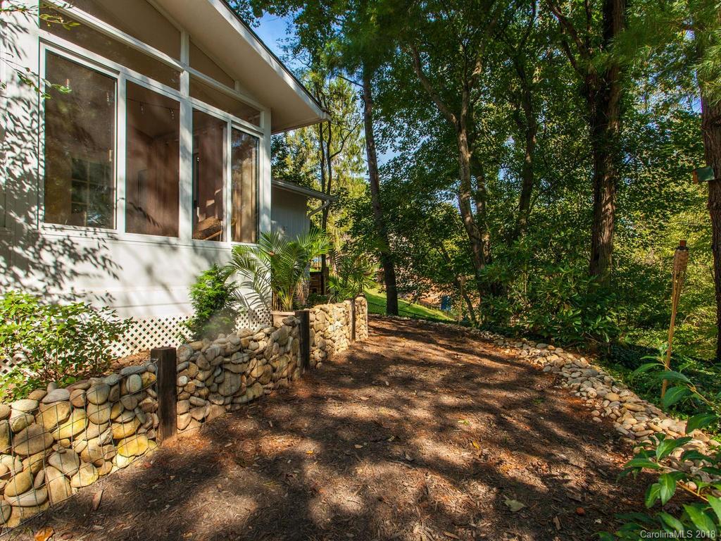 4 Revonda Drive Asheville NC 28804