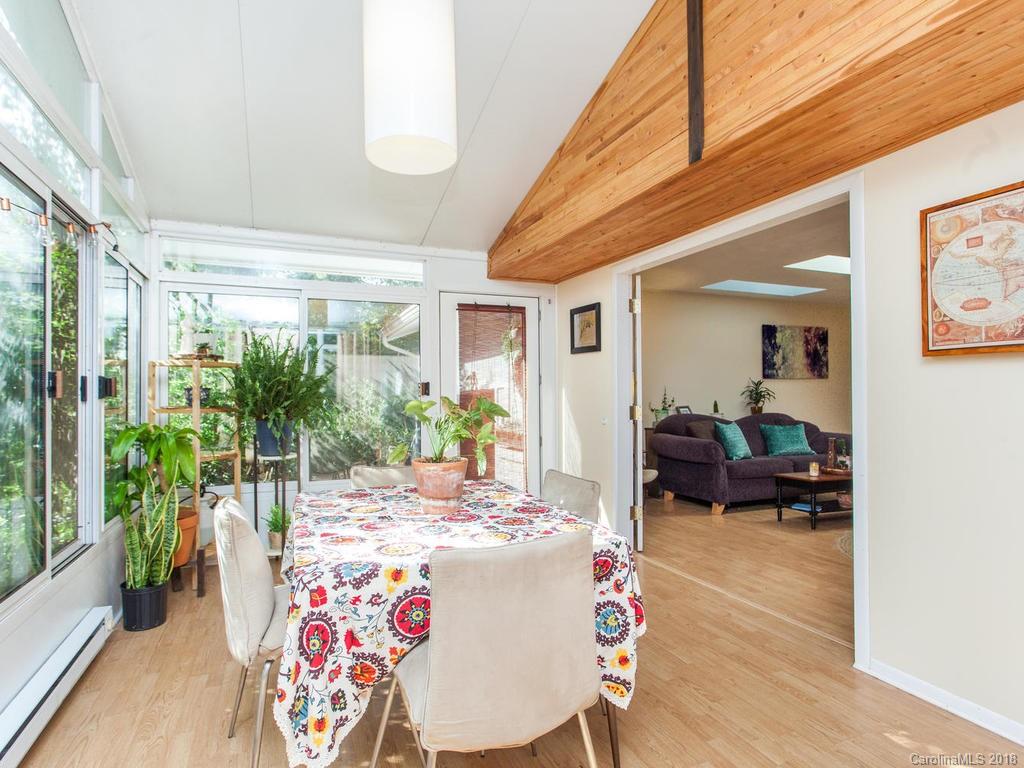 4 Revonda Drive Asheville NC 28804
