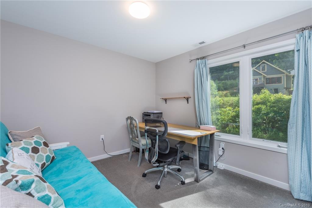 125 Park Ridge Avenue Swannanoa NC 28778