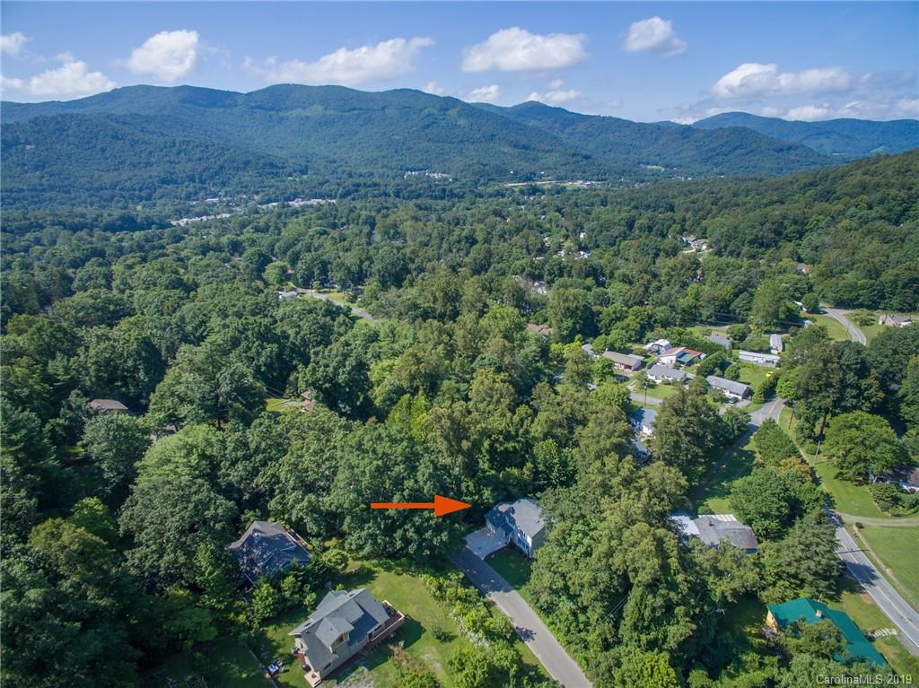 125 Park Ridge Avenue Swannanoa NC 28778