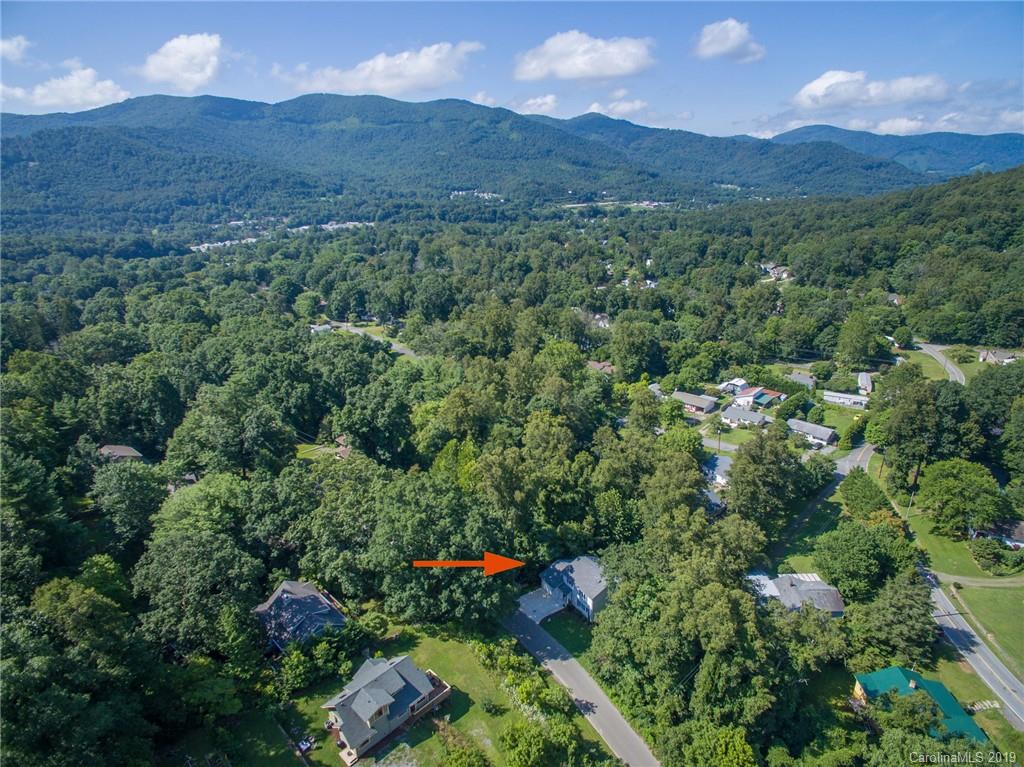 125 Park Ridge Avenue Swannanoa NC 28778