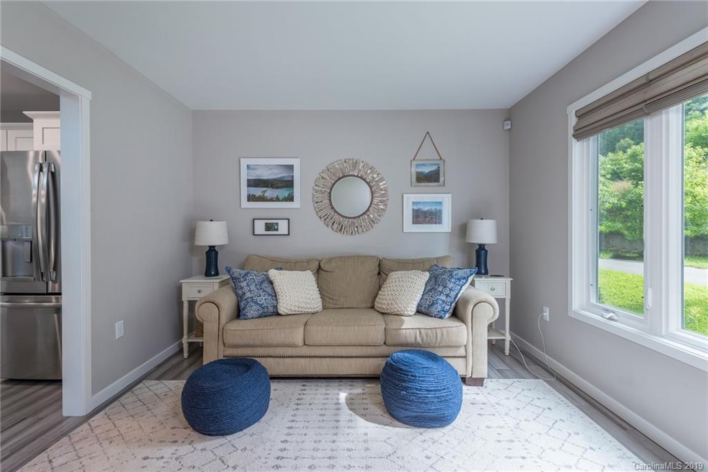125 Park Ridge Avenue Swannanoa NC 28778