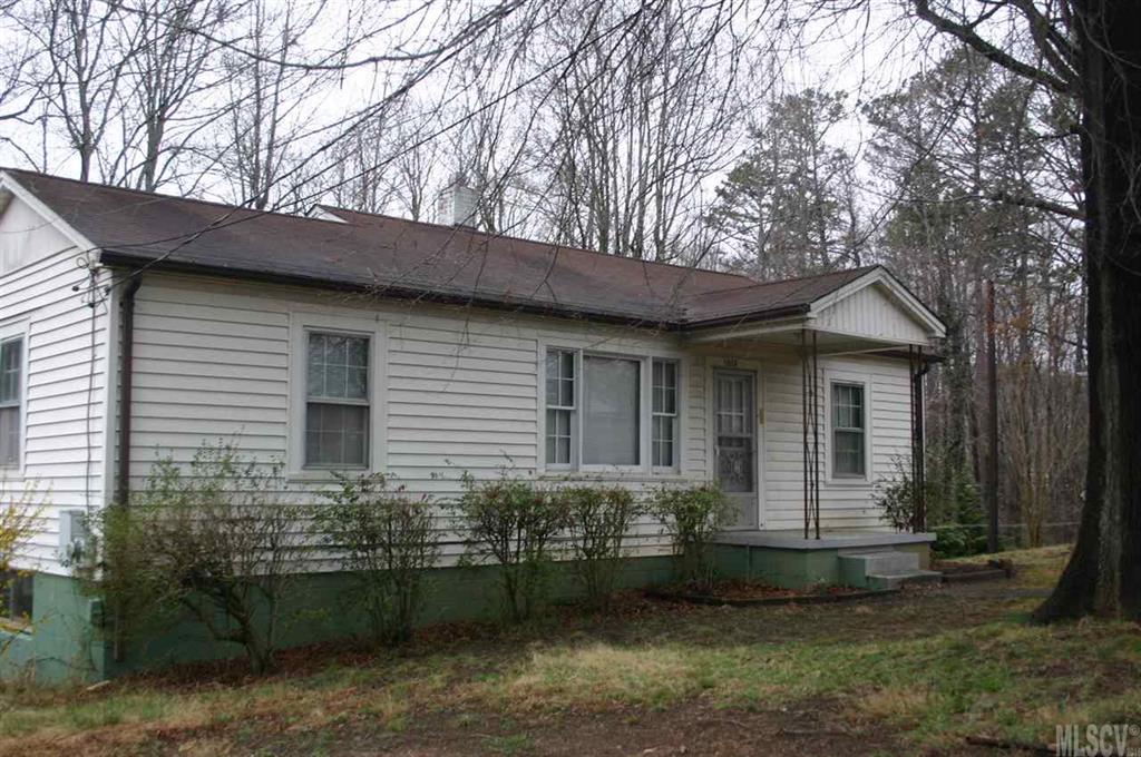 1620 3rd Street SW Hickory NC 28602