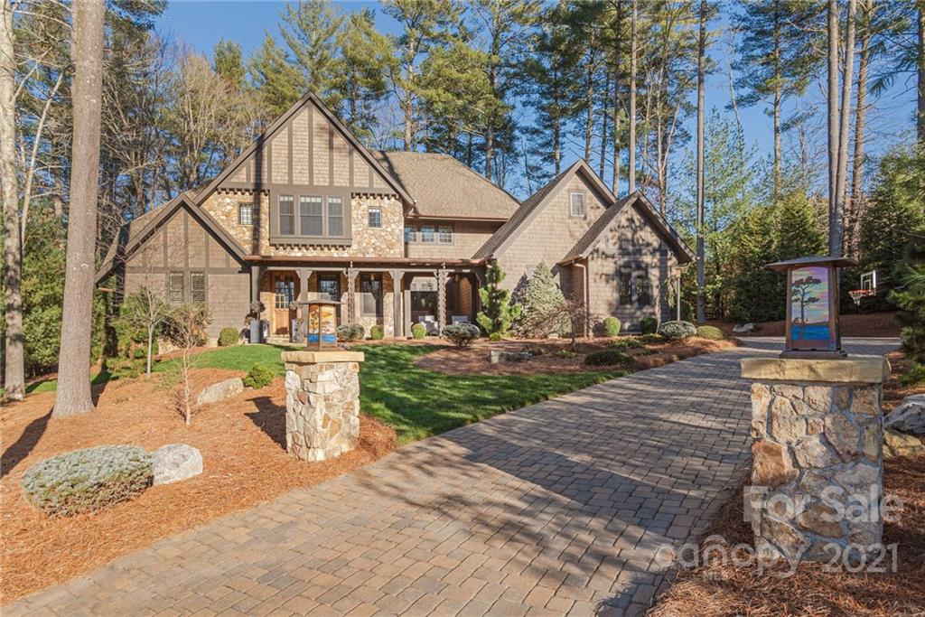 8 Vaux Court Asheville NC 28803