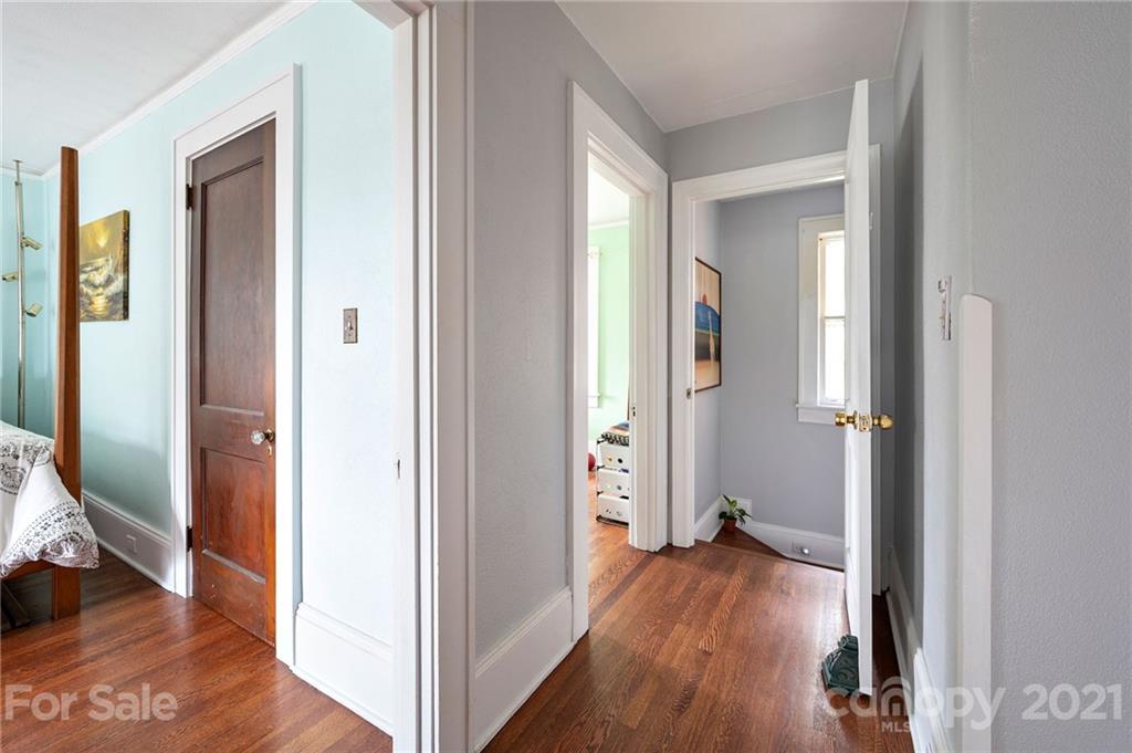 18 Robinwood Avenue Asheville NC 28806