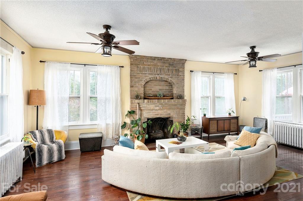18 Robinwood Avenue Asheville NC 28806