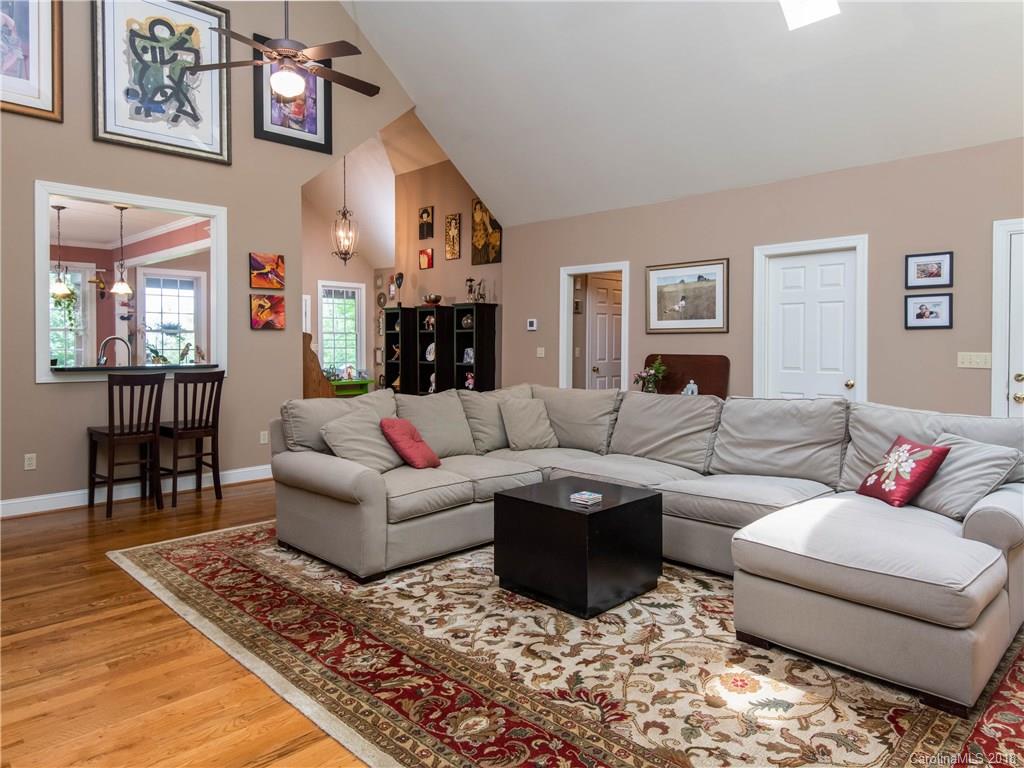10 Orrin Lane Candler NC 28715