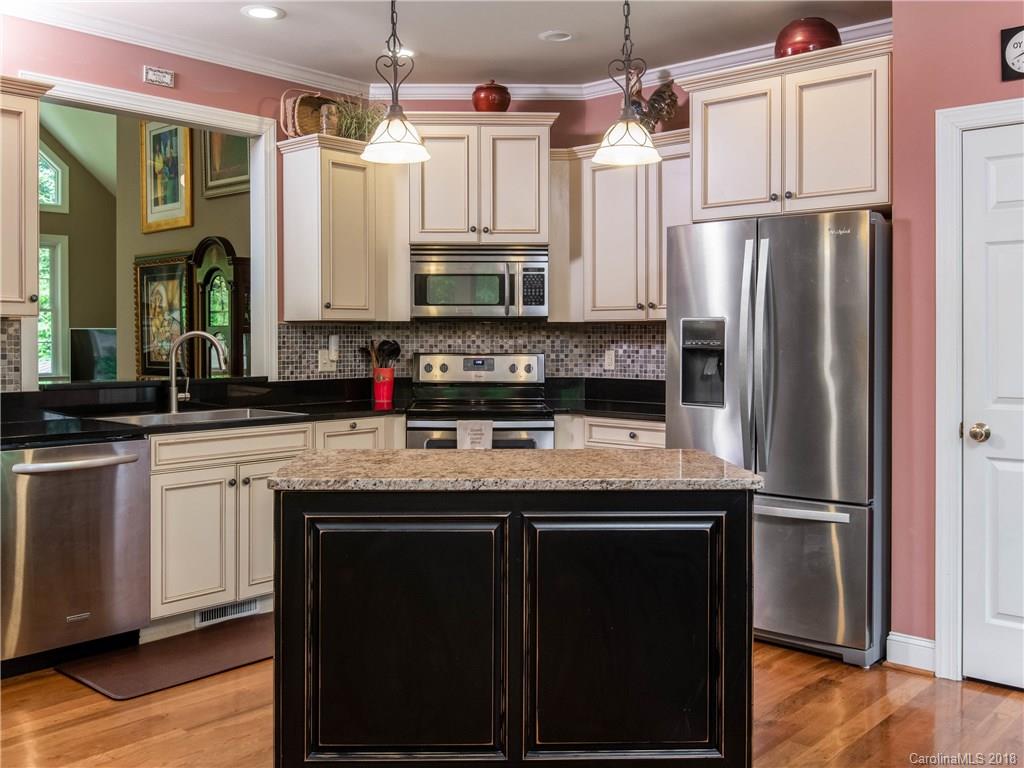 10 Orrin Lane Candler NC 28715