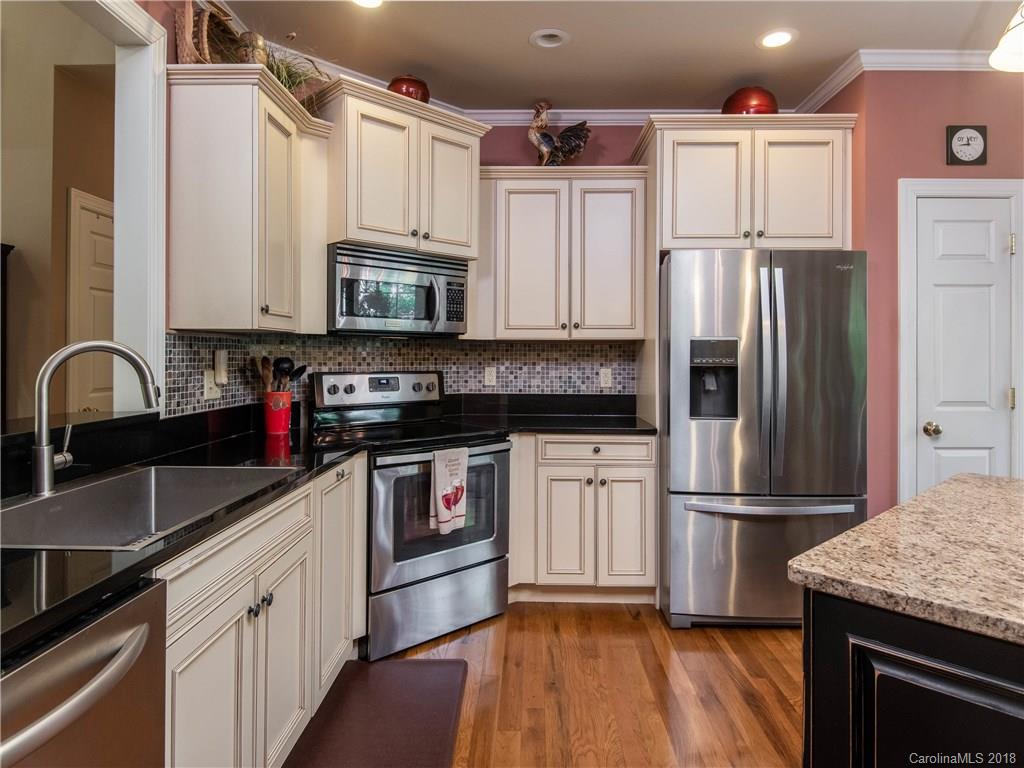 10 Orrin Lane Candler NC 28715